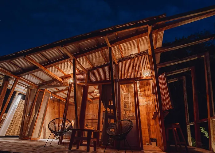 Bajo El Cielo Glamping Minca