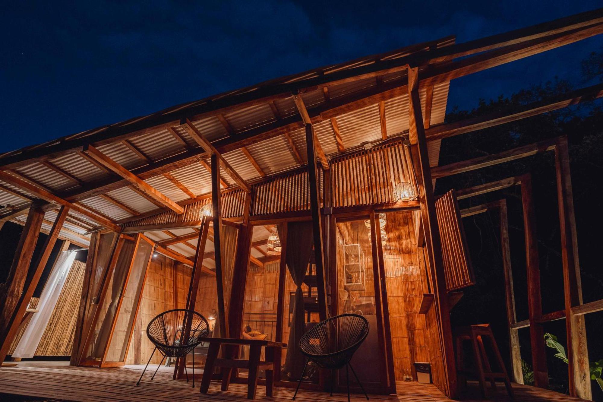Bajo El Cielo Glamping Campsite