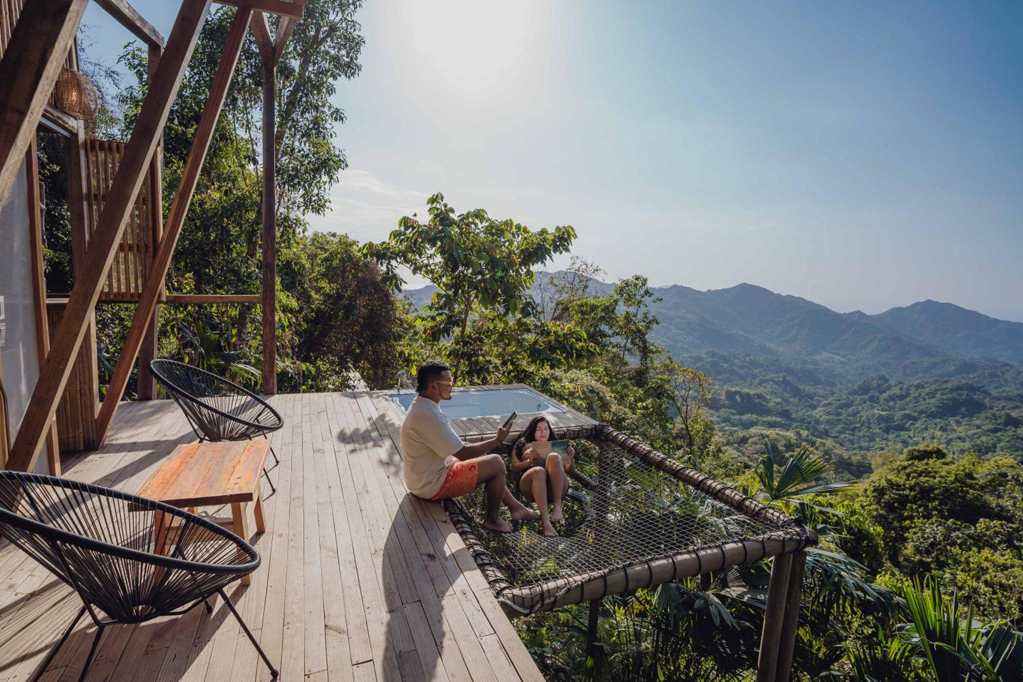 Bajo El Cielo Glamping Campsite Minca